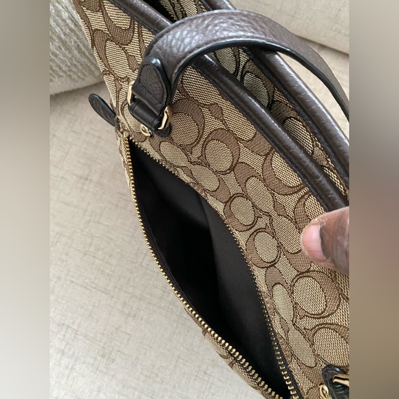 Coach Signature Canvas Leather Gallery Shoulder Tote Bag - Picture 3 of 4